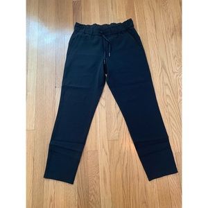 Lululemon on the fly pant